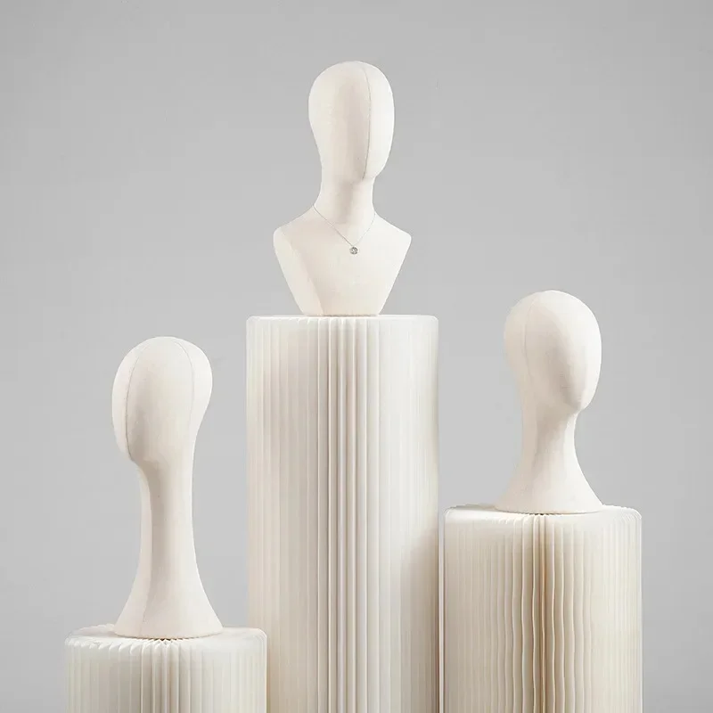 Mannequin Head With Shoulders  - Women Accessories Store recension och pris