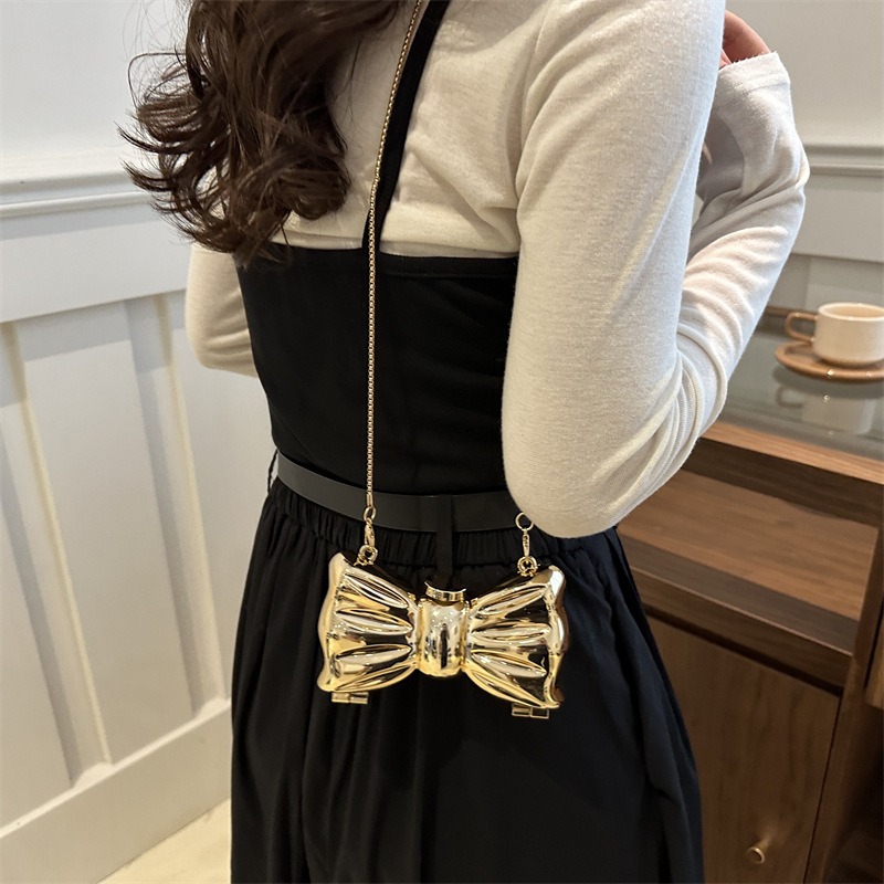 Luxury Fashion Metal Mini Hand - Women'S Accessories Handbags recension och pris